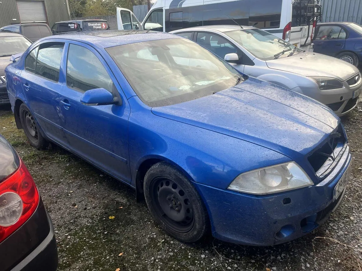 Breaking insignia crv passat dispatch ford connect - Image 3