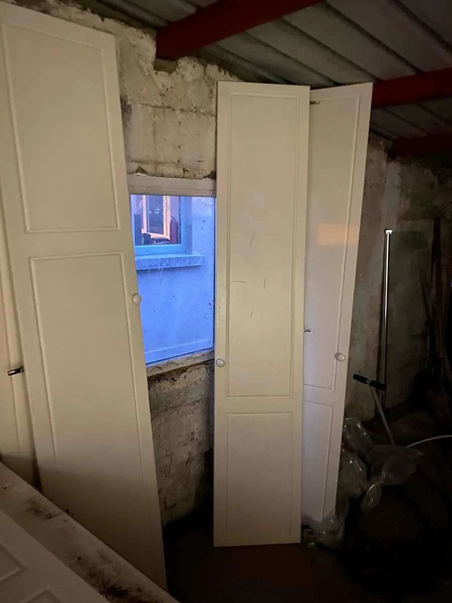 build in wardrobes -30 euro each - Image 2