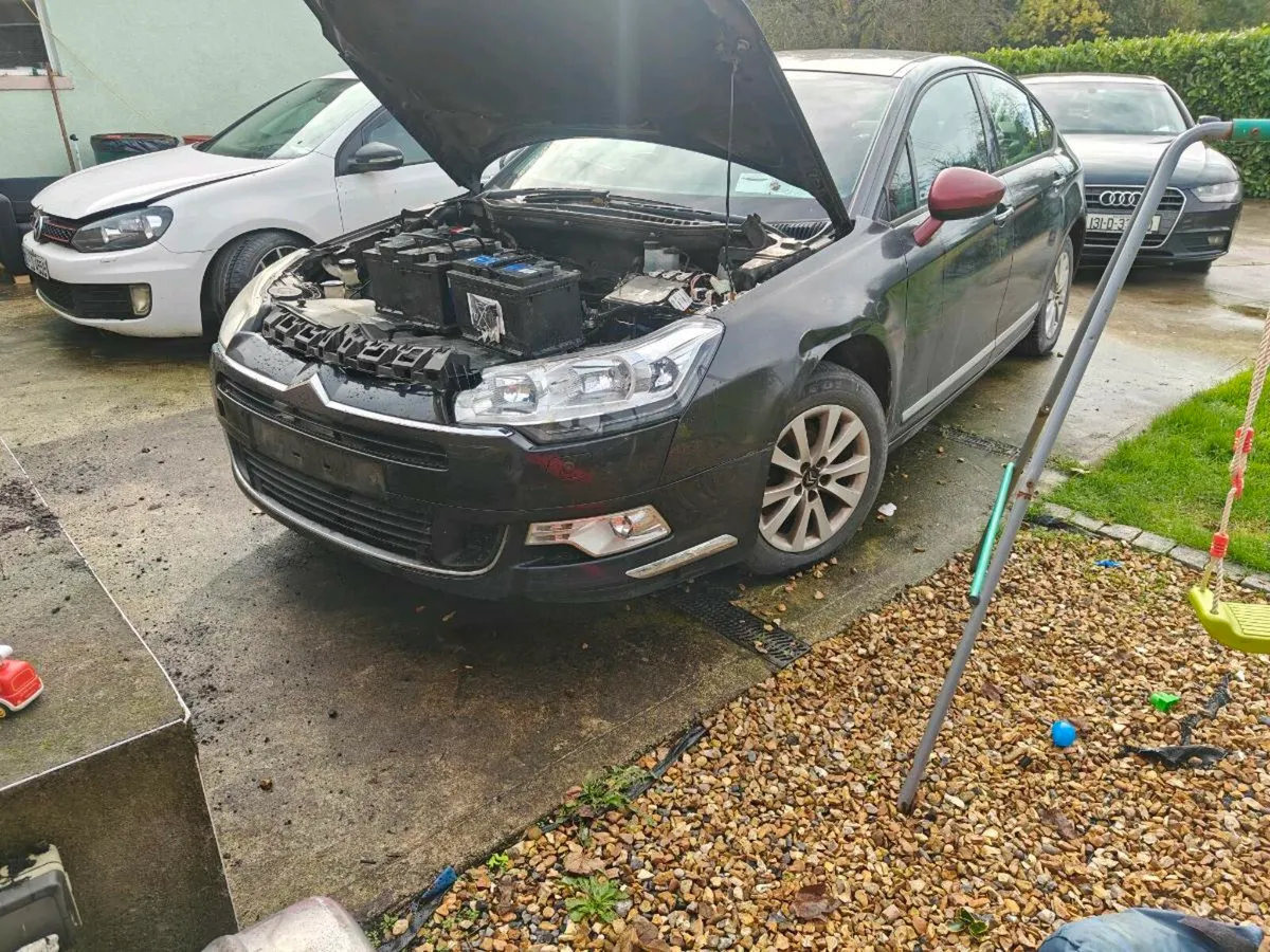 Citroen c5 x7 for parts - Image 4
