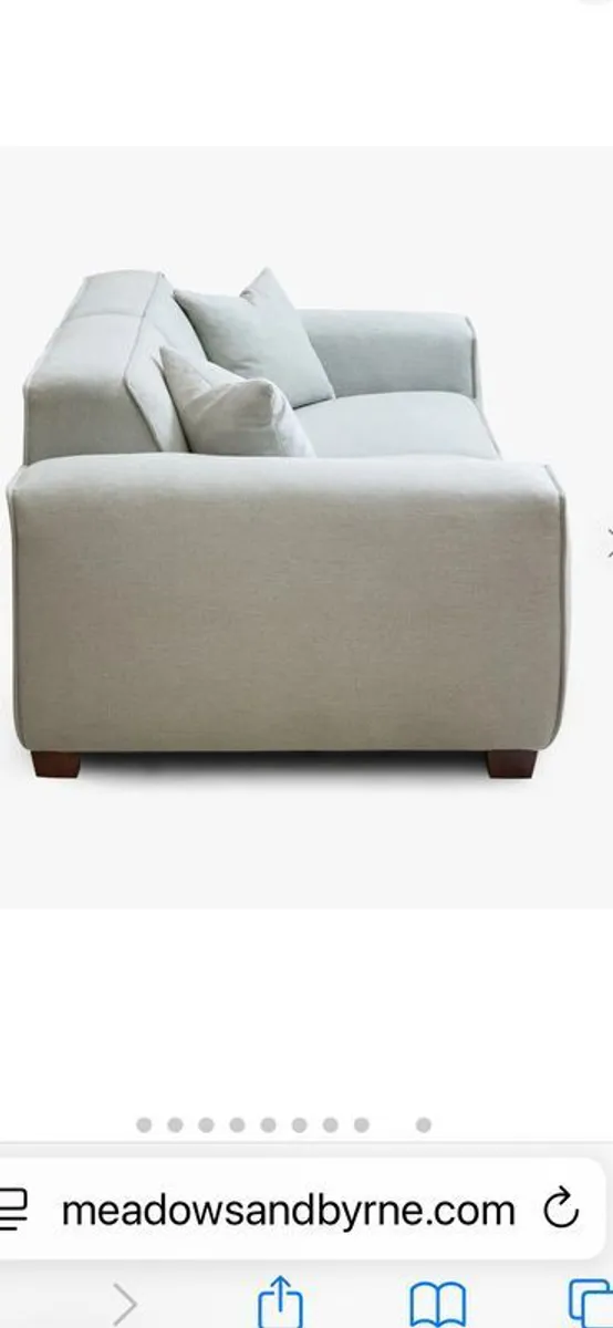 Meadows & Byrne 2 seater Sofa+Armchair PRICE DROP - Image 3