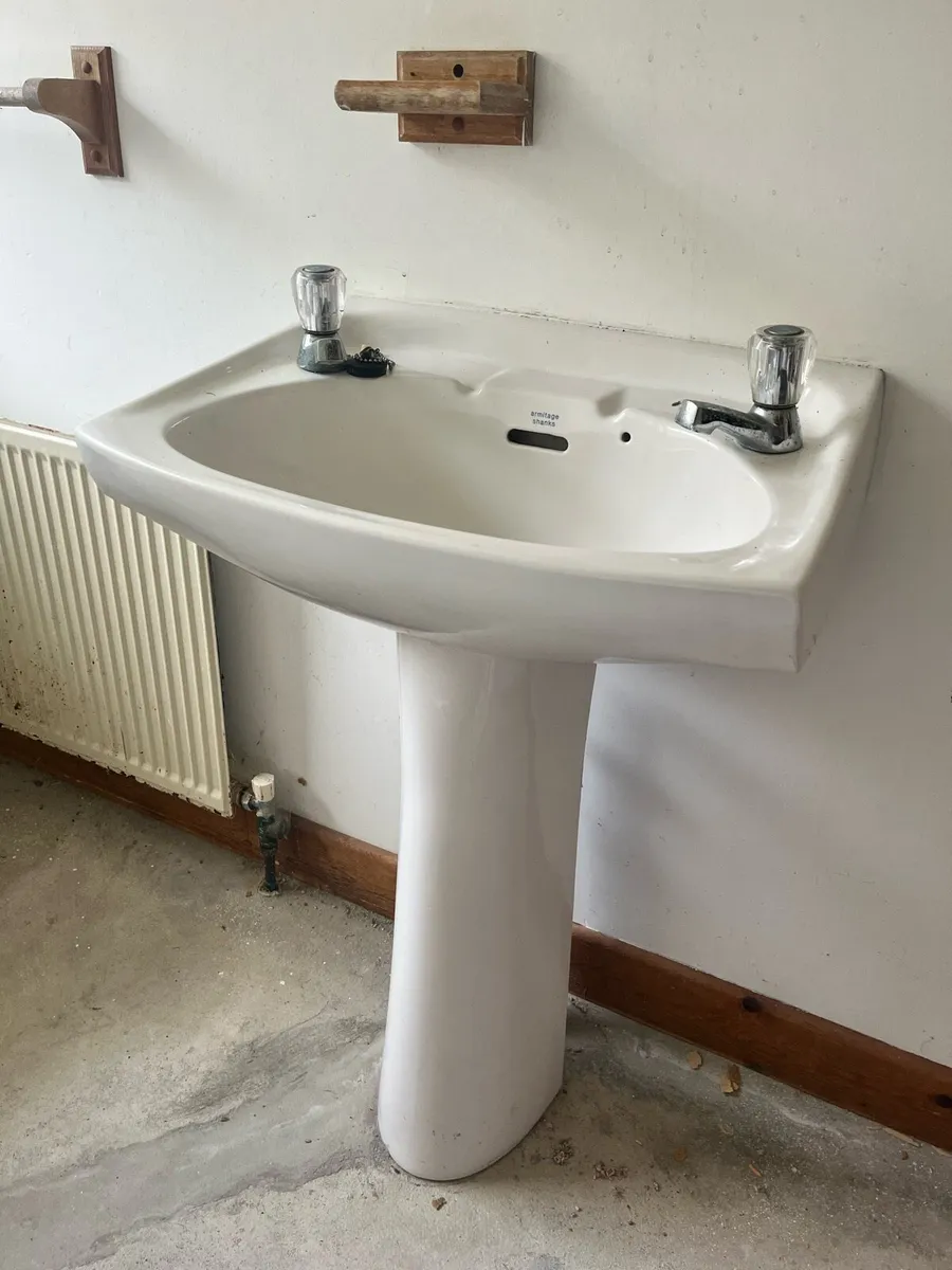 Bathroom Sink - Image 3