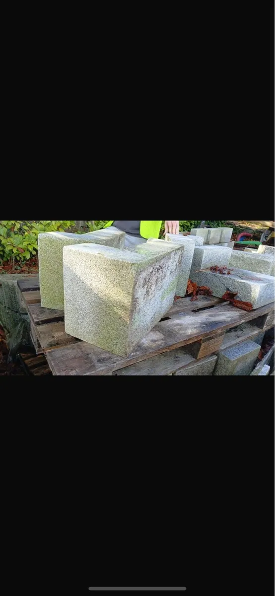 Bushhammered finish solid granite quoins - Image 2