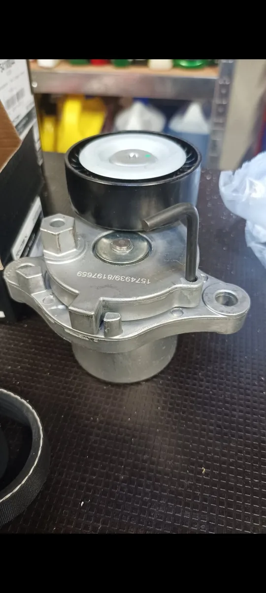 Alternator tensioner,belt and pulley kit - Image 1