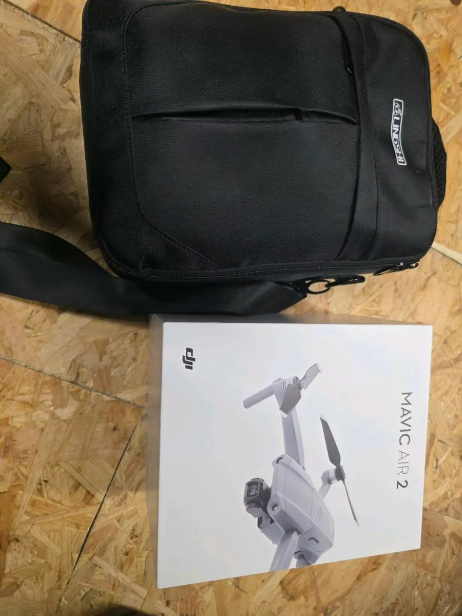 DJI Mavic Air 2 like new in box - Image 2