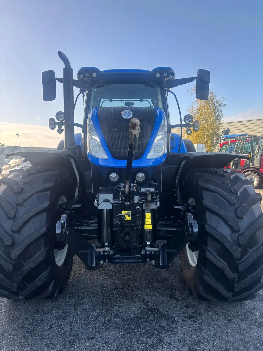 New Holland T7.260 Auto Command-3817hrs - Image 3