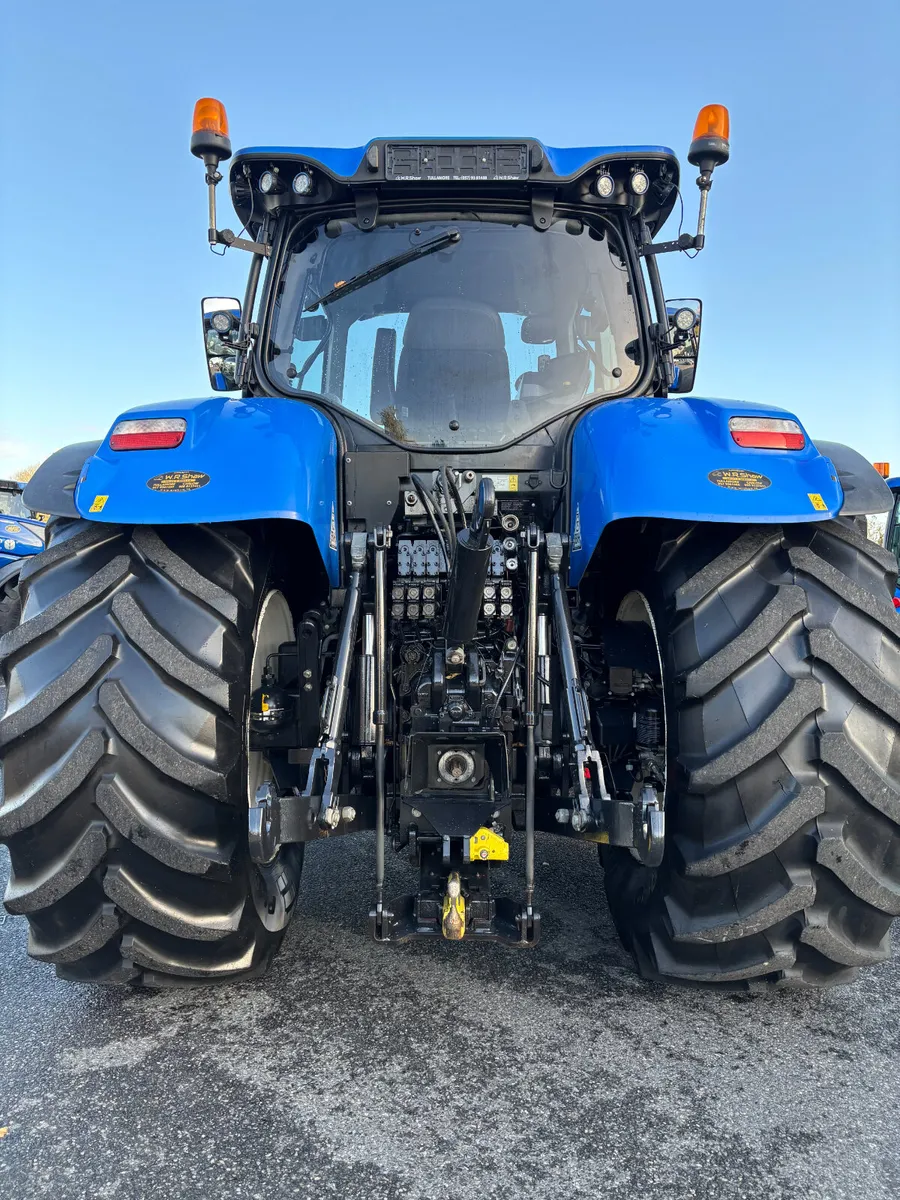 New Holland T7.260 Auto Command-3817hrs - Image 4
