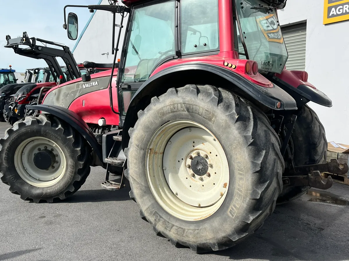 2007 Valtra T150 - Image 2