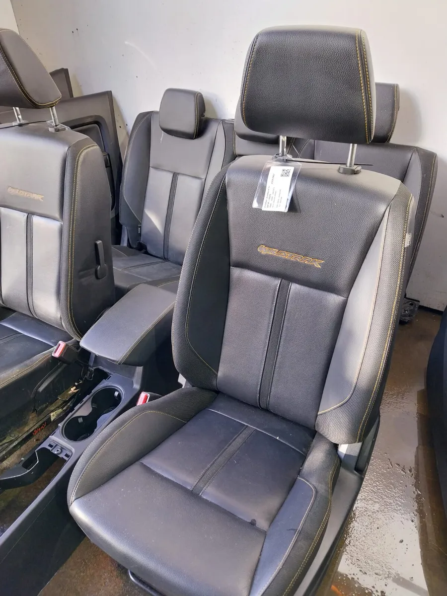 2022 Ford Ranger Complete leather Interior - Image 2