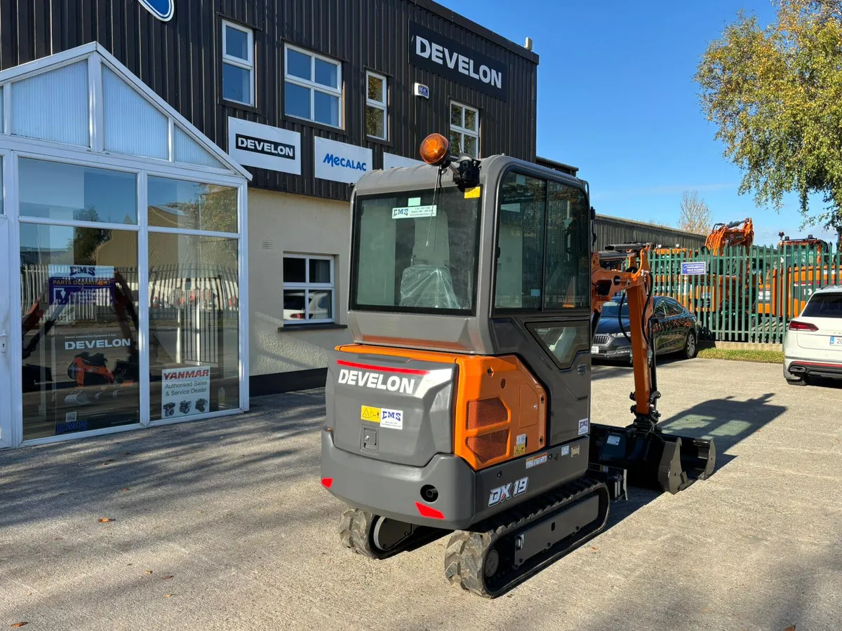 New Develon (Doosan) DX19-7 1.9 Ton Excavator - Image 4