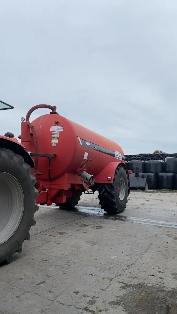 2000 Gallon Hispec tank - Image 1