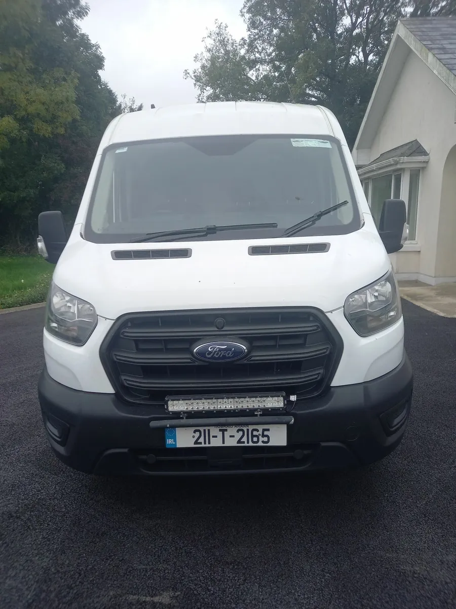 Ford Transit 2021 - Image 1