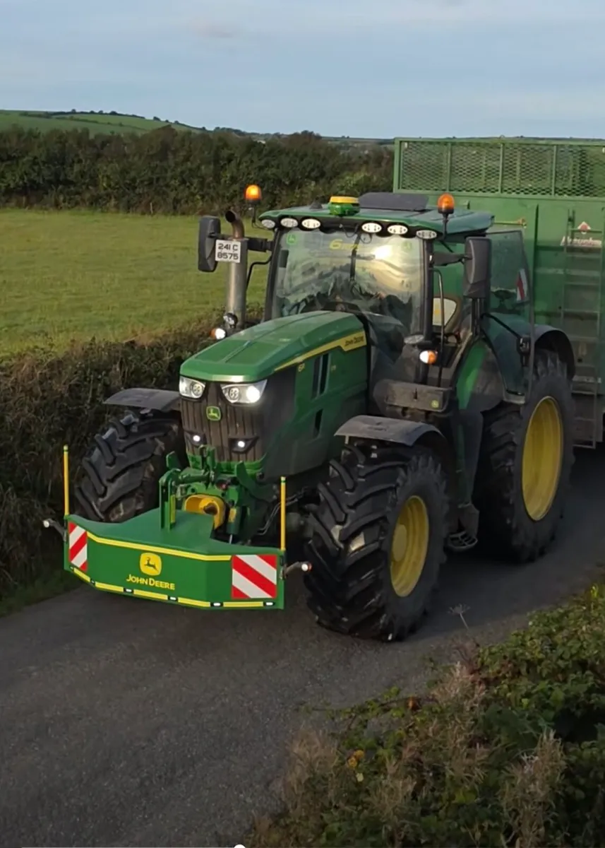 Tractor bumper/weight - Image 3