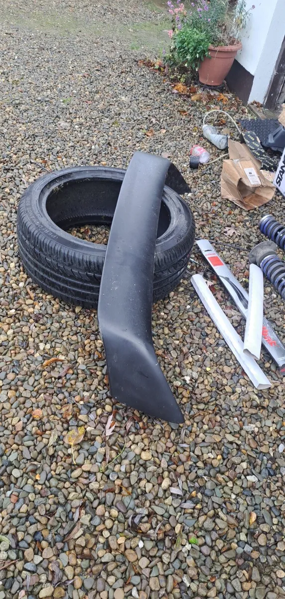 Bmw e90 car parts Honda parts - Image 4