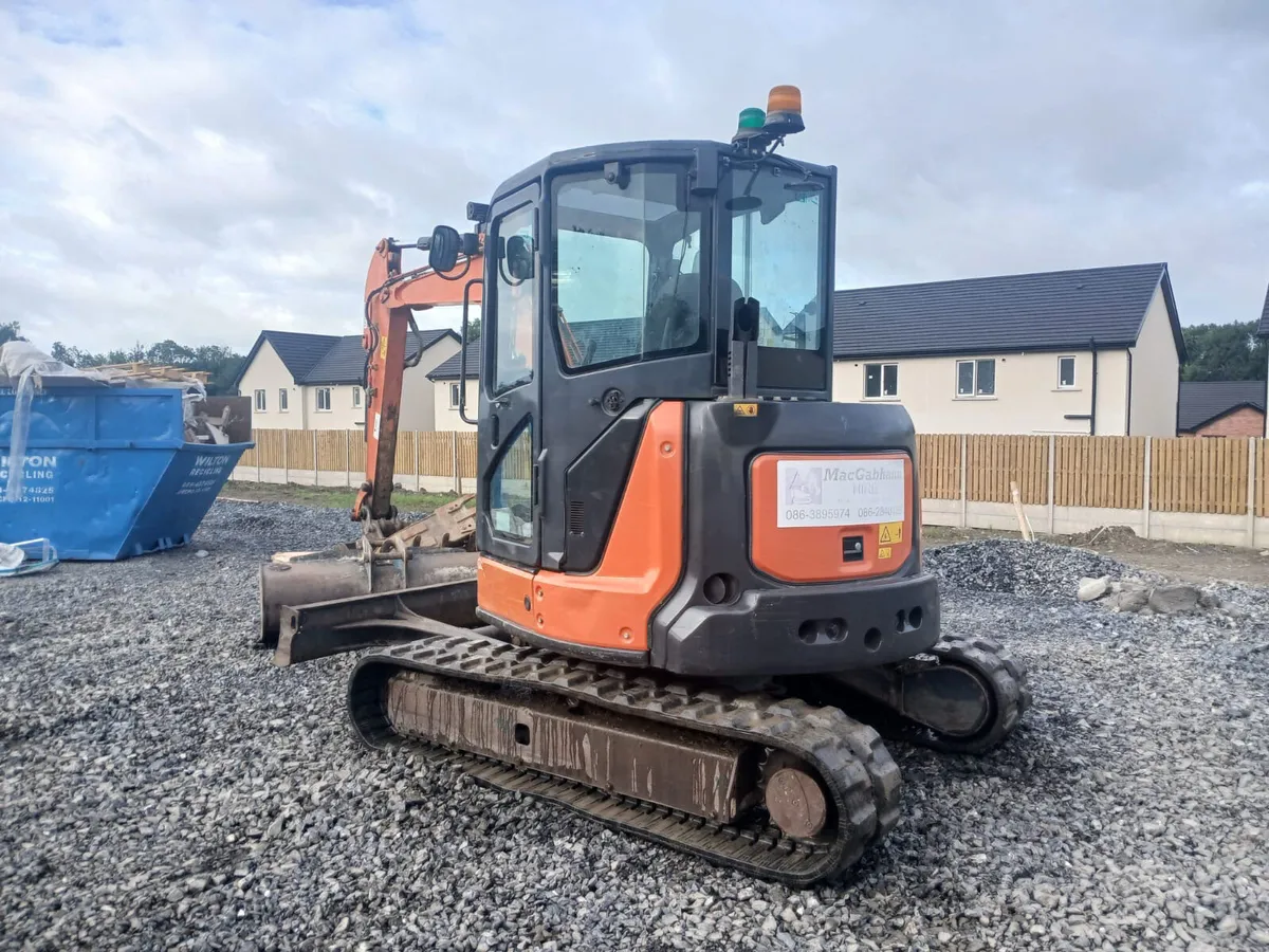 5 Ton Diggers for self drive hire