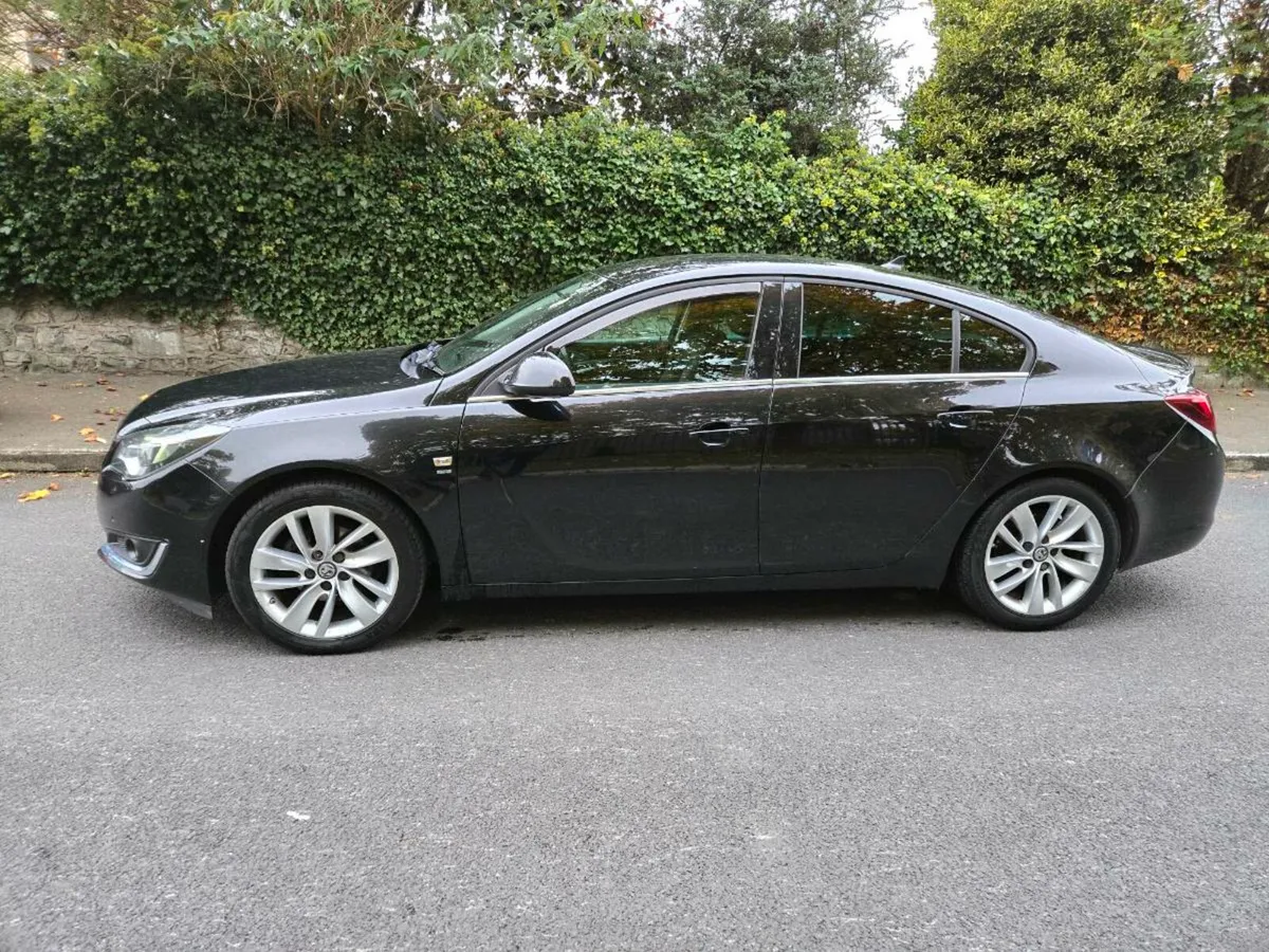 Vauxhall Insignia SRI NAV CDTI FULL SERVICE HIST - Image 3