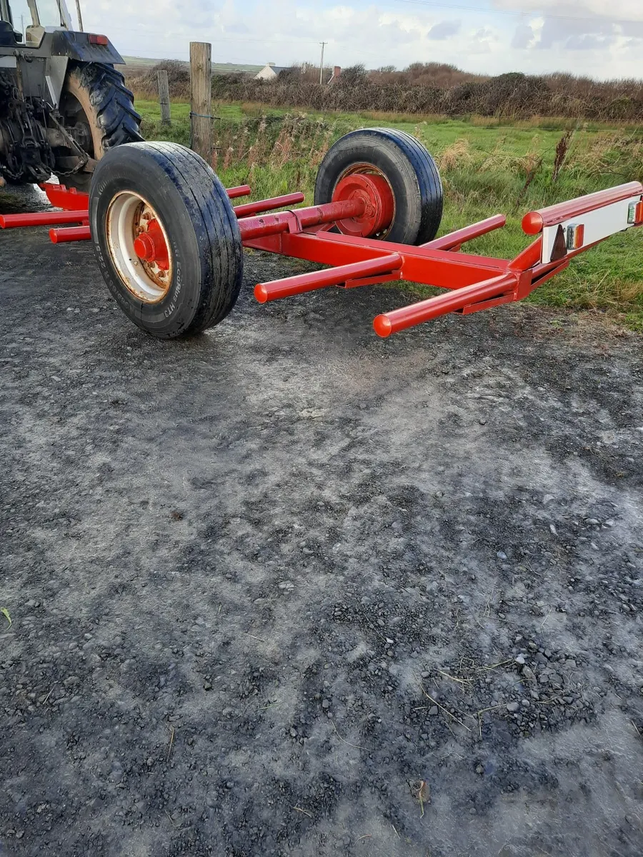 4 Bale Trailer with lights - Image 3