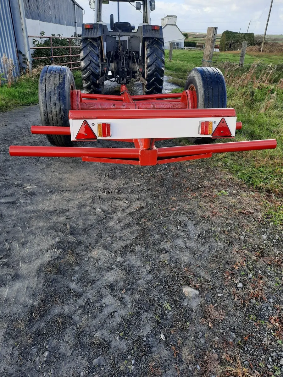 4 Bale Trailer with lights - Image 4