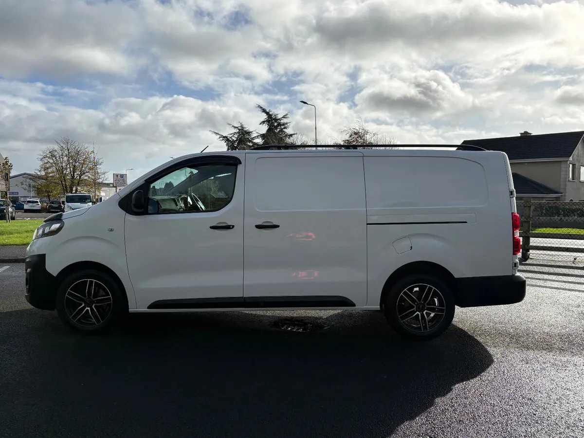 Opel Vivaro 2021 lwb only 55470 km - Image 4