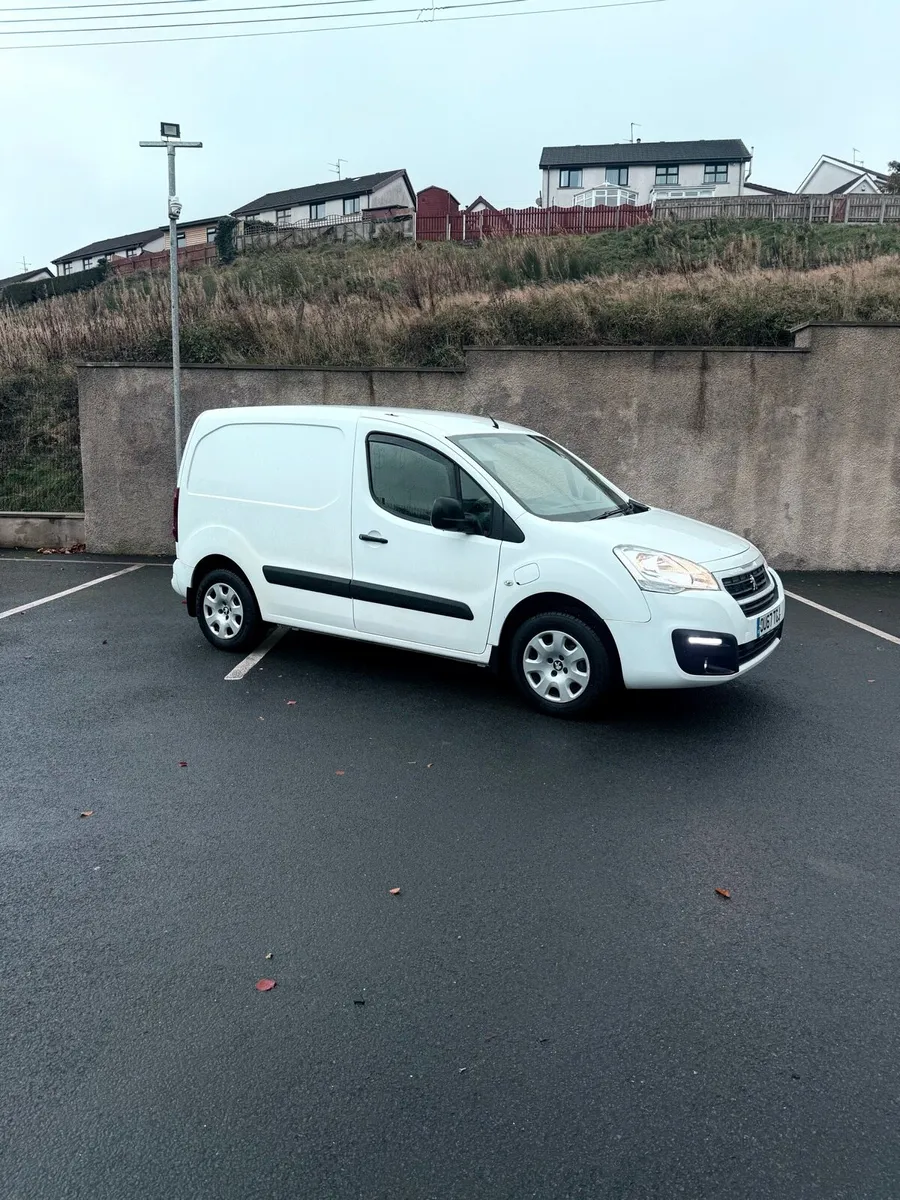 PEUGEOT PARTNER L1 ELECTRIC AUTOMATIC - Image 4