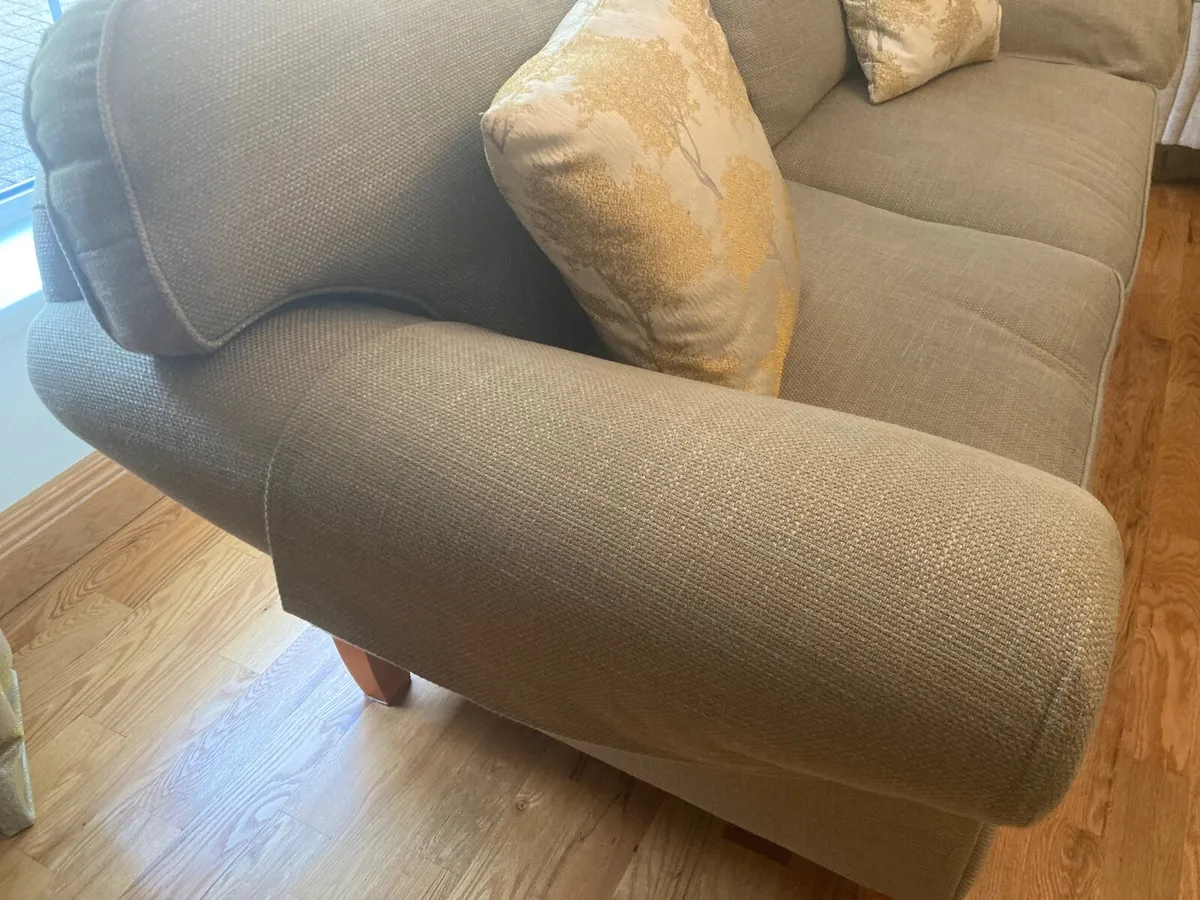 Laura Ashley large sofa - Image 4