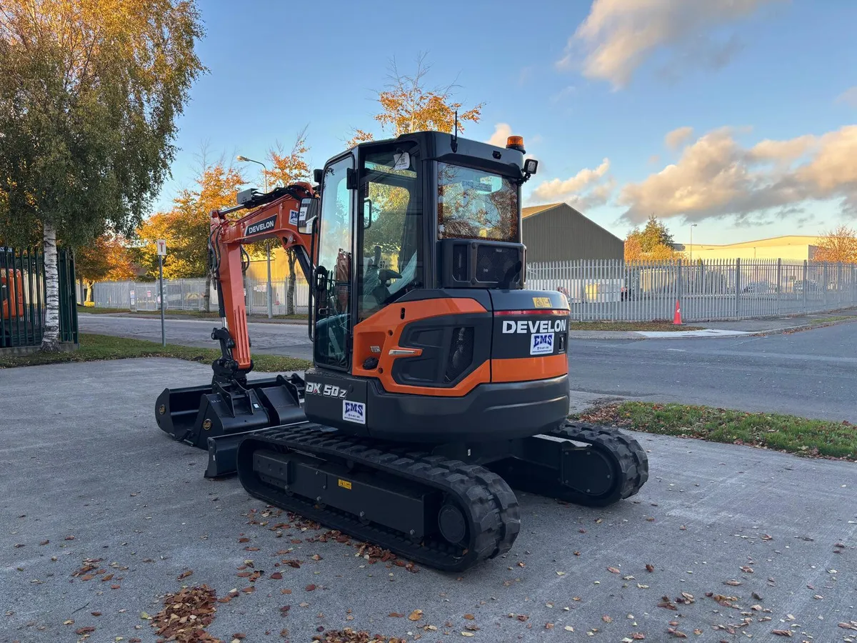 New Develon (Doosan) DX50Z-7 - Image 4