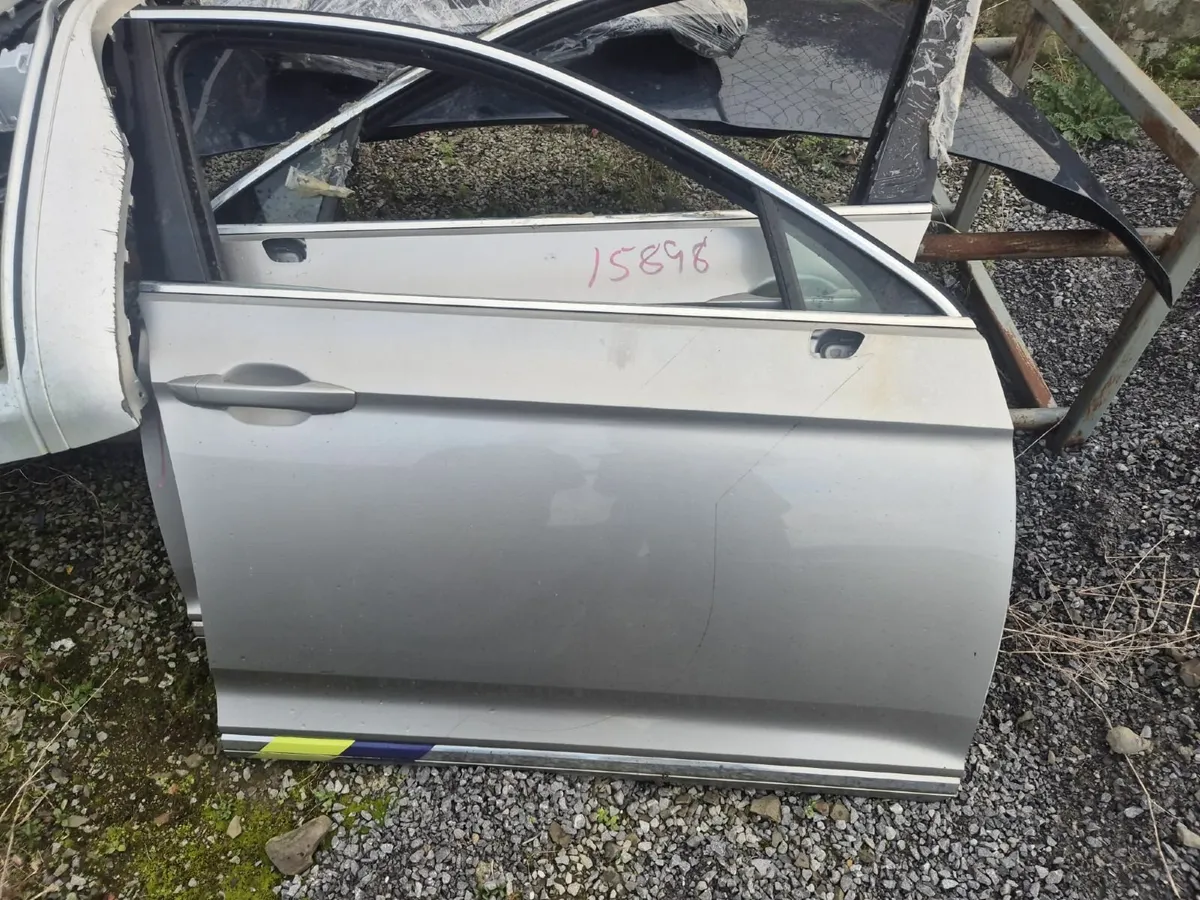 Passat 2015 - 2021  Doors - Image 1