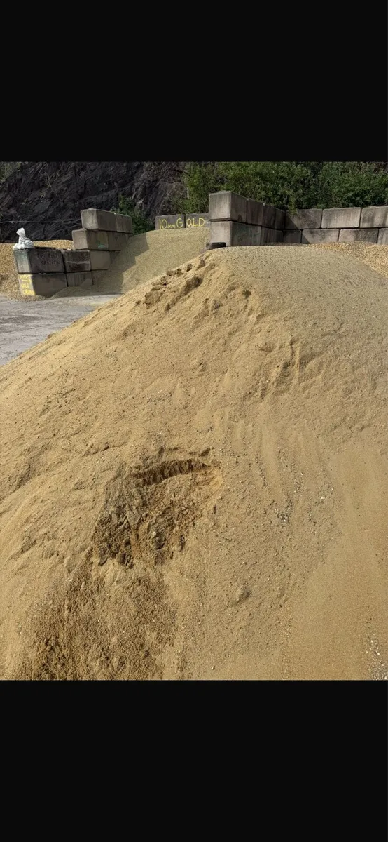 Sand and cement - Image 2