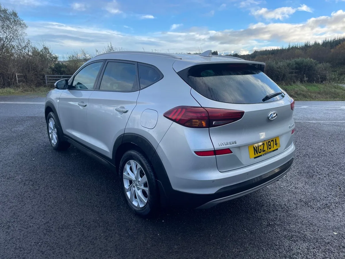 Hyundai Tucson Se nav - Image 3