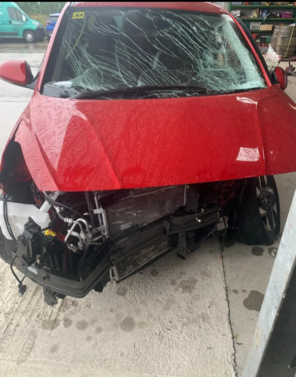 2025 hyundai i10 Automatic - Image 2