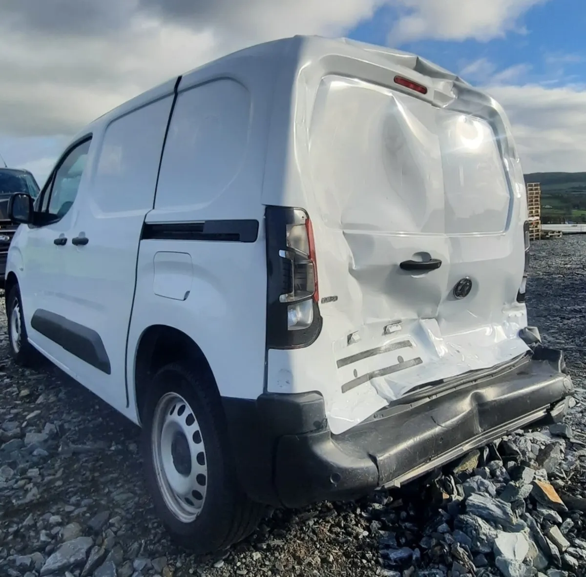 2021 Vauxhall Combo For Dismantling - Image 3