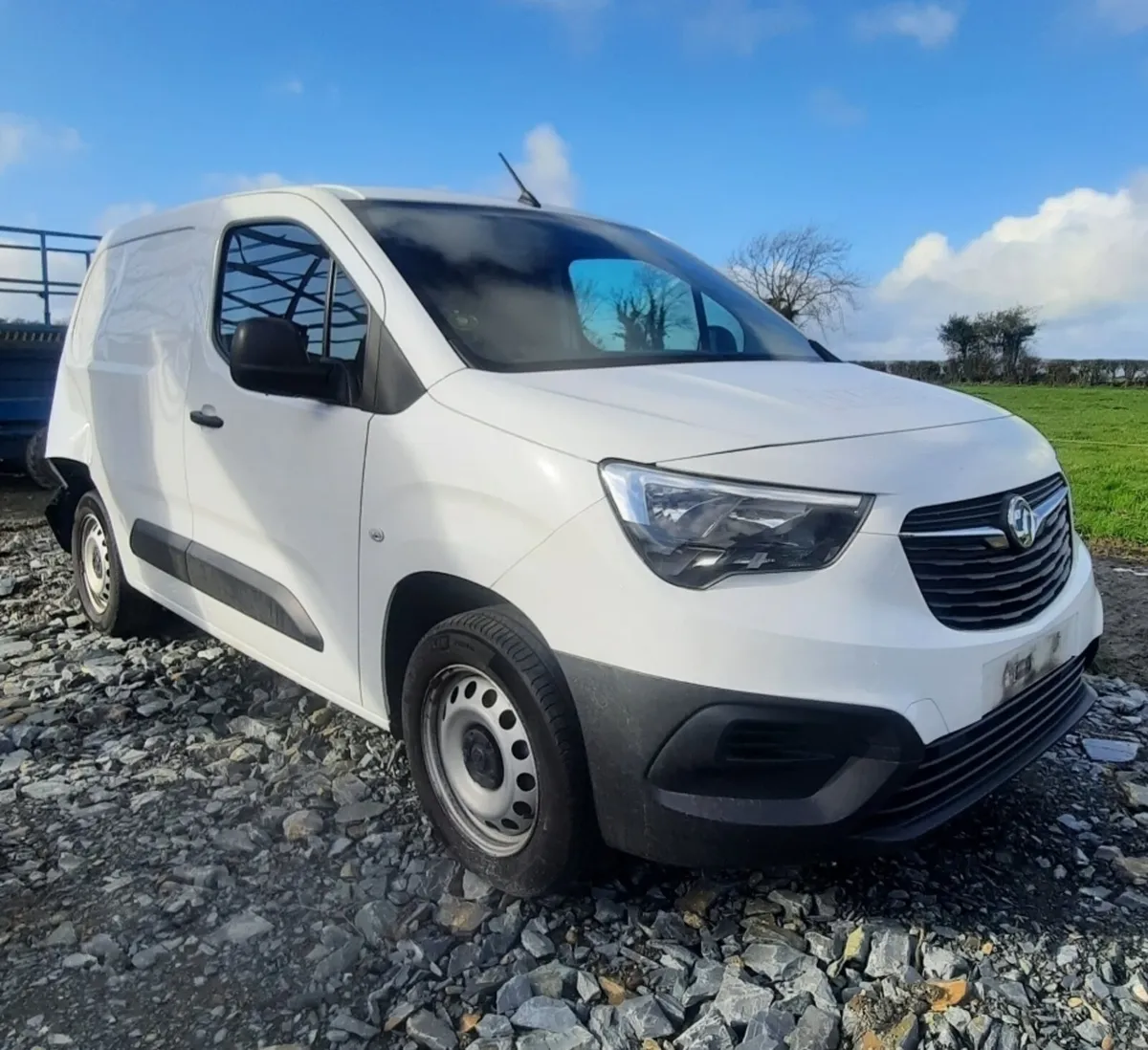 2021 Vauxhall Combo For Dismantling - Image 1