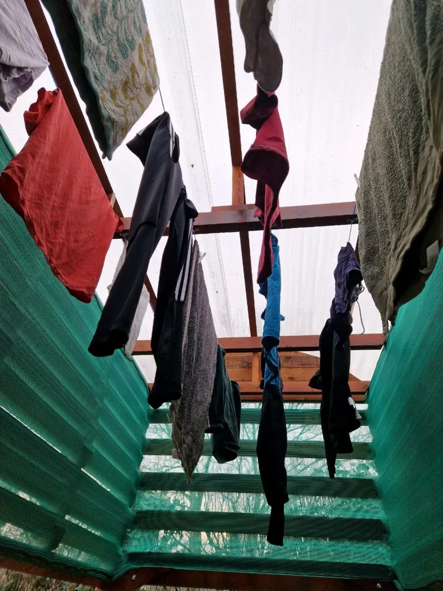 Walk in Clothesline - Image 4