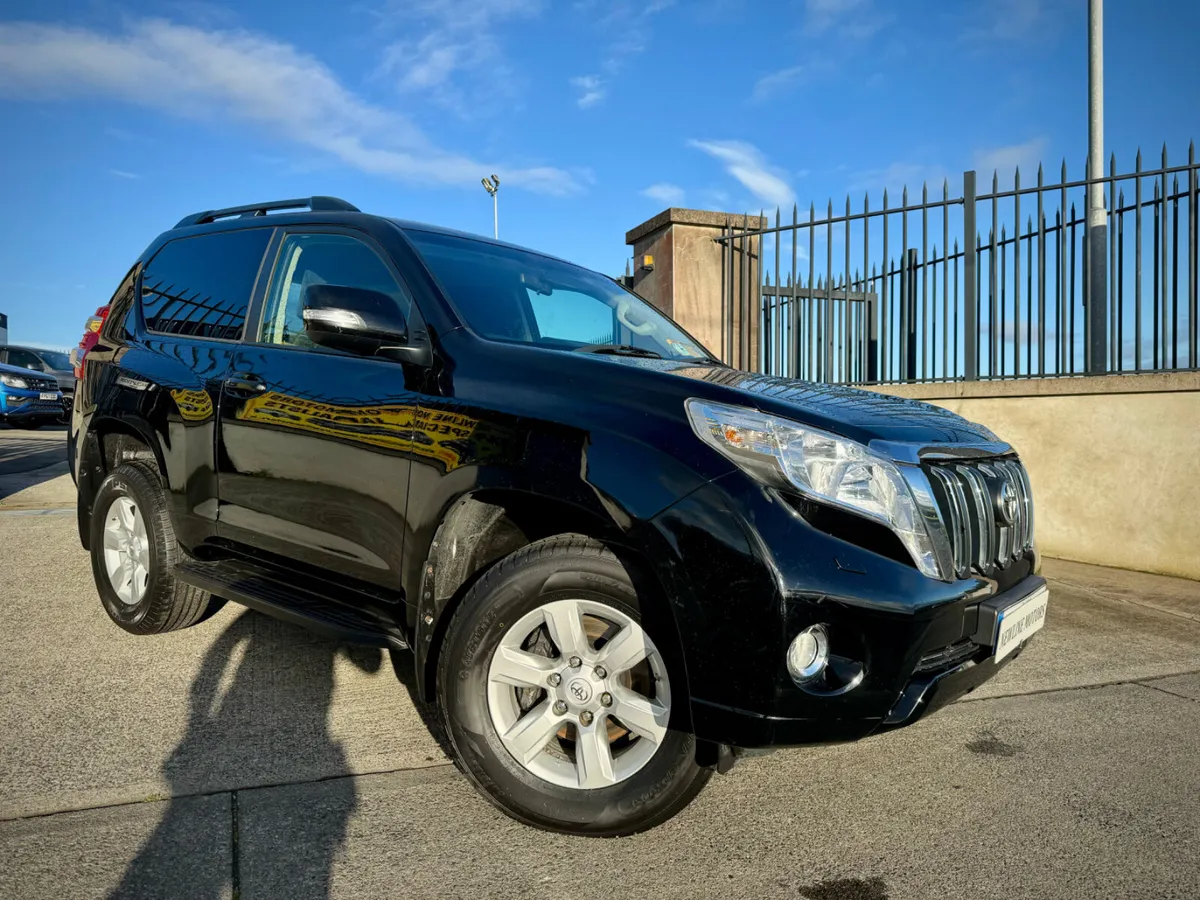 2017 Toyota Land Cruiser SWB - Image 3