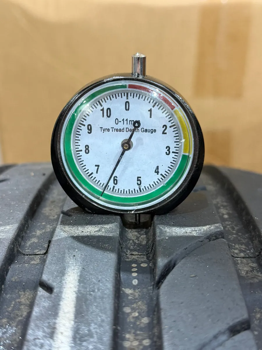 18" Genuine Range Rover Evoque Alloys & Tyres - Image 3