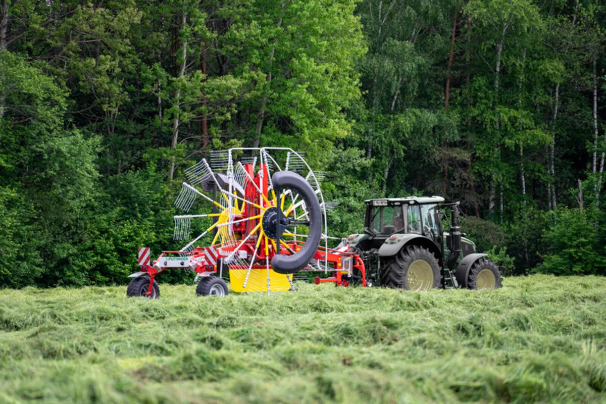 New Pöttinger Rakes - Image 4