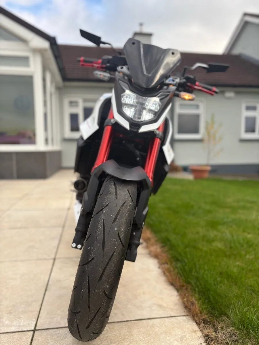 Honda CB 750 HORNET - Image 4