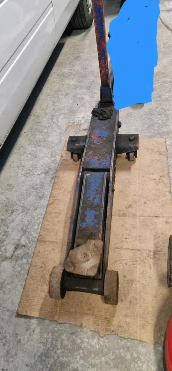 Garage equipment - Image 3