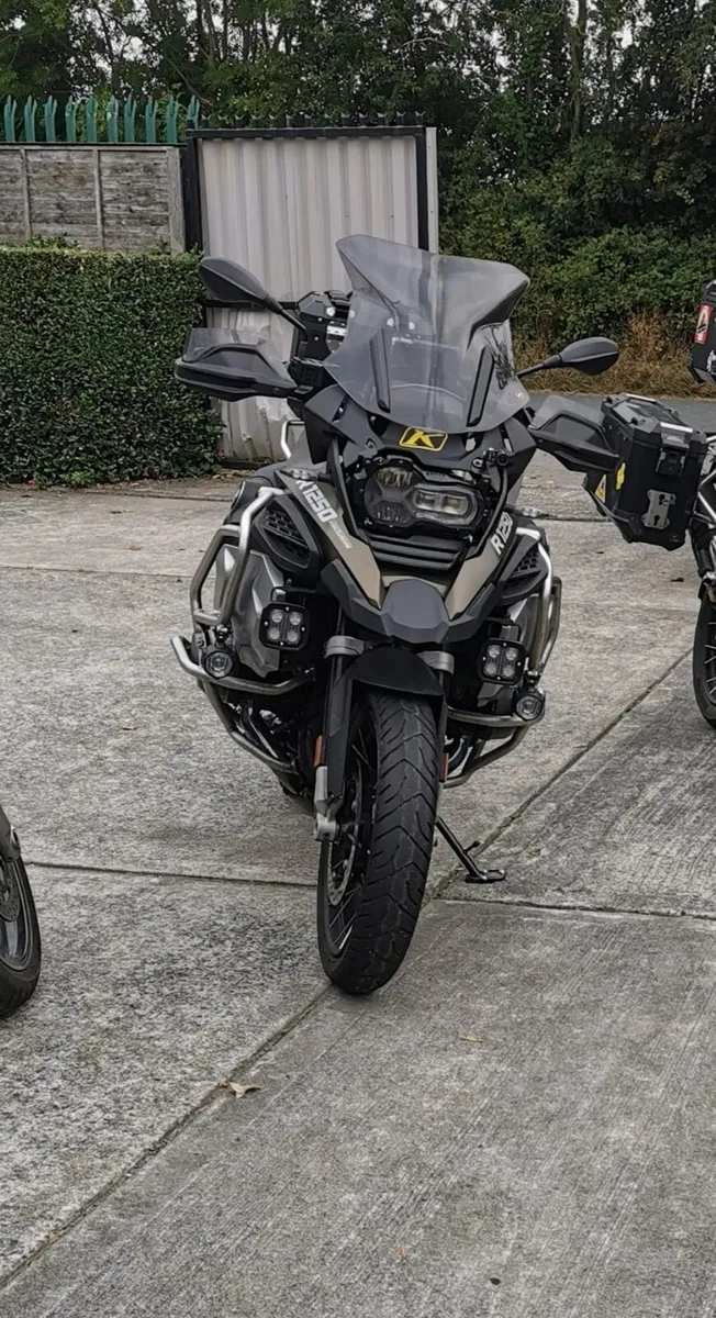 BMW 2019 GSA R1250 TE EXCLUSIVE FACTORY LOWERED - Image 2