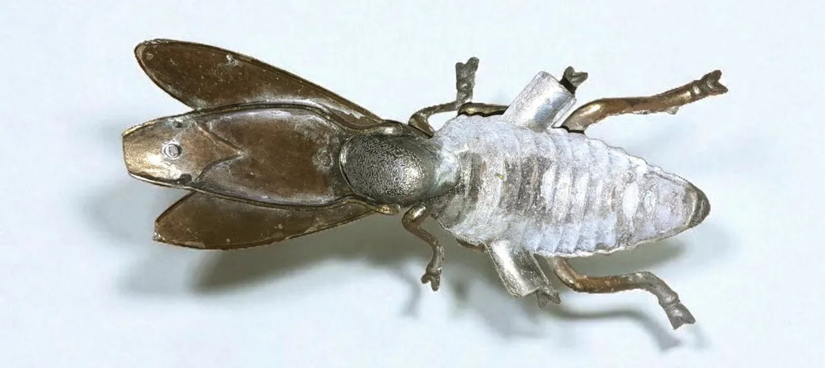 Vintage Italian brass fly ashtray - Image 3