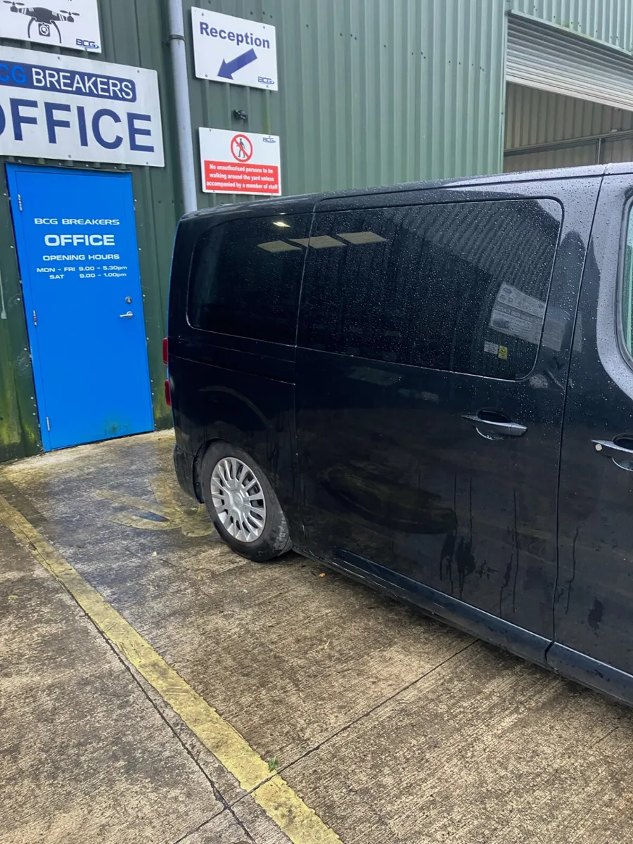 2023 toyota pro ace verso mini bus parts breaking - Image 2