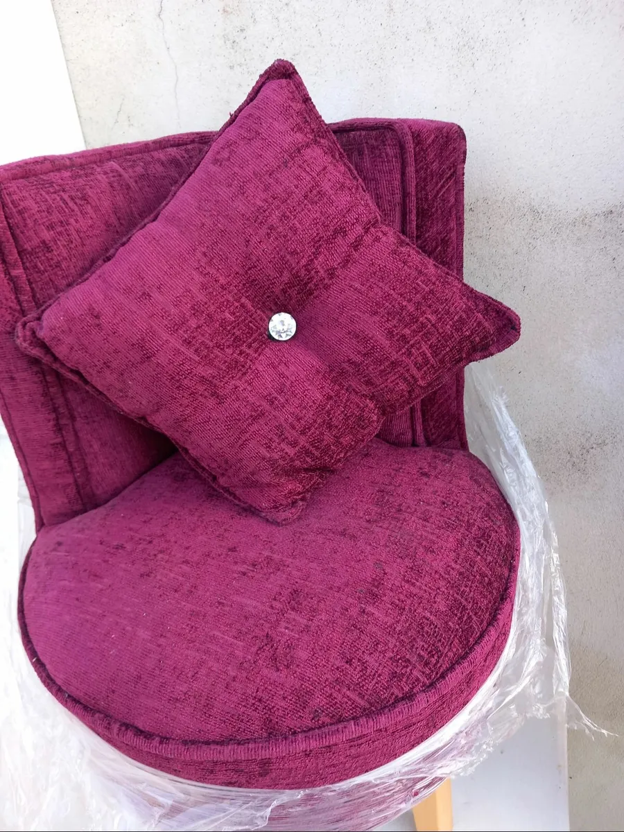 Bed,chest drawers, 2 tall units, child chair handm - Image 1