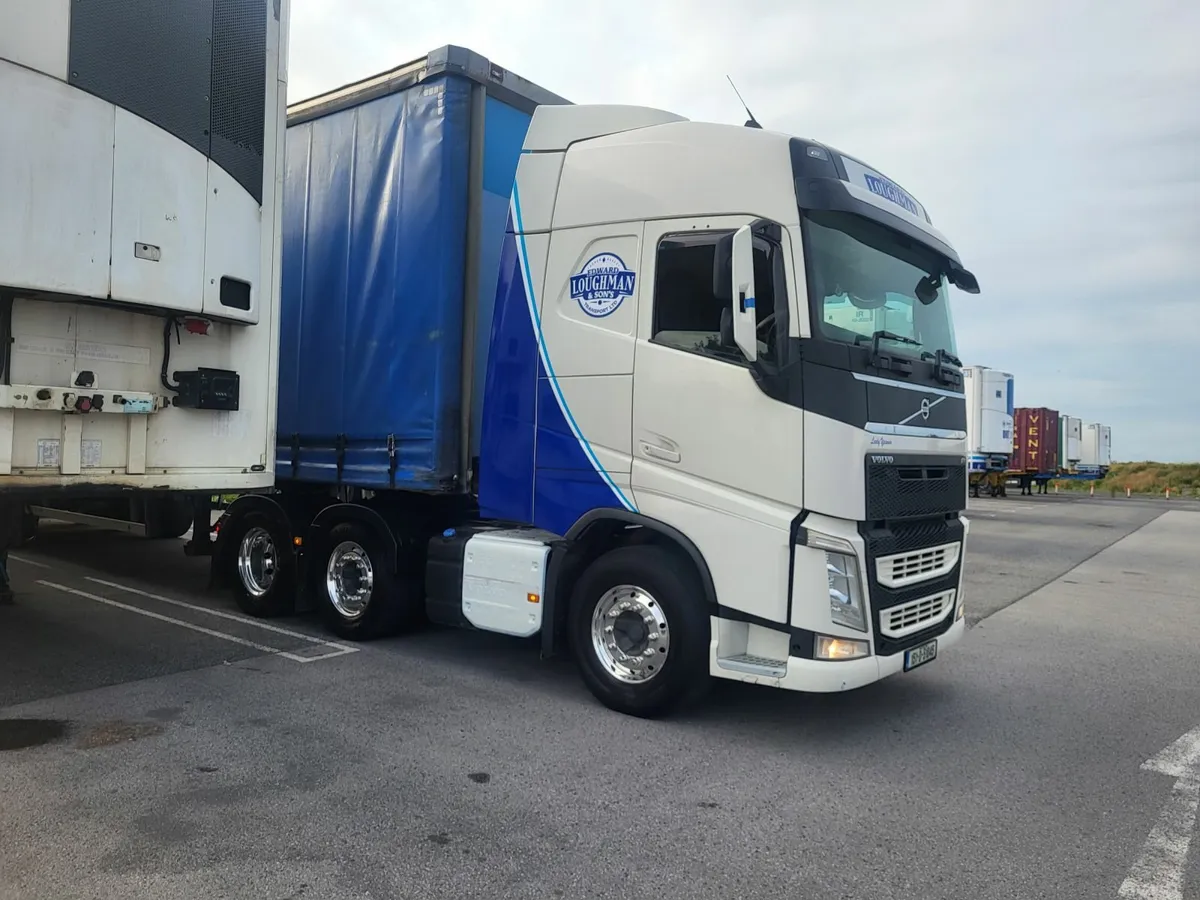 FH Volvo truck - Image 2