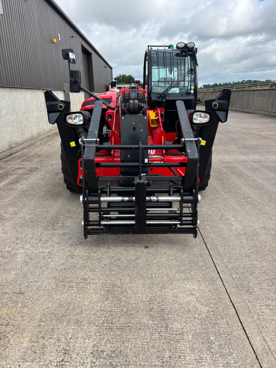 NEW  Manitou MT1840 - 75HP - A/C - Hydraulic Forks - Image 3