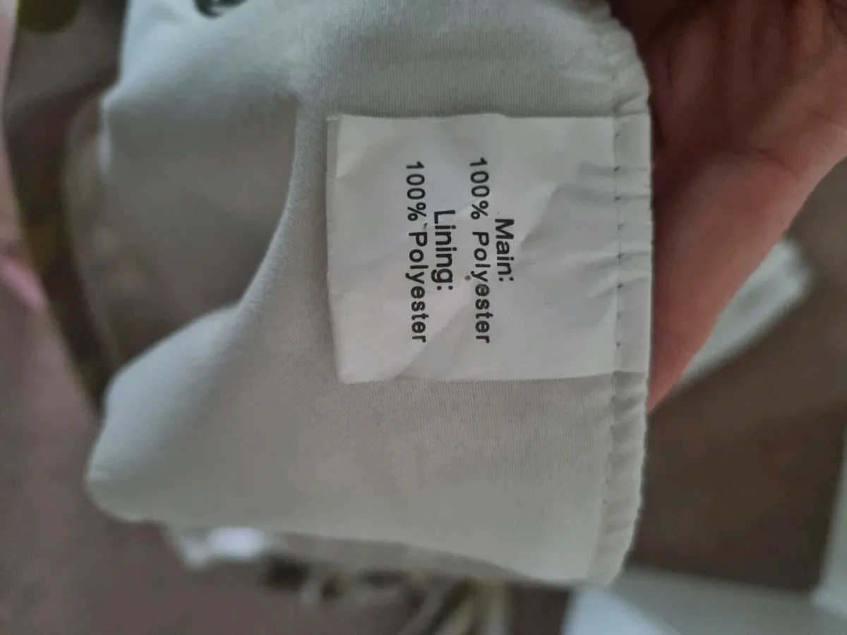 2 sets of eyelet curtains - green/beige - Image 4