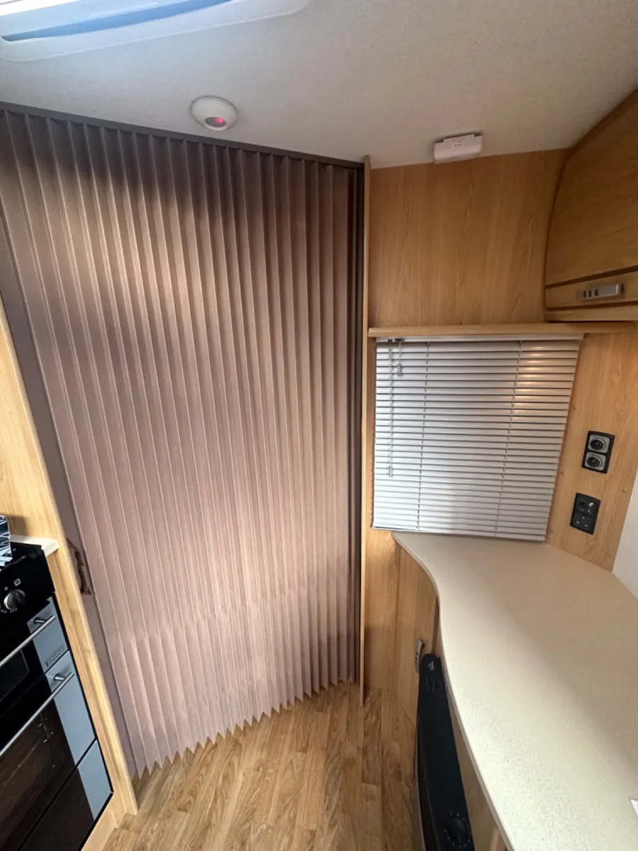 🚨 4 Berth fixed bed Lunar 🚨 - Image 4