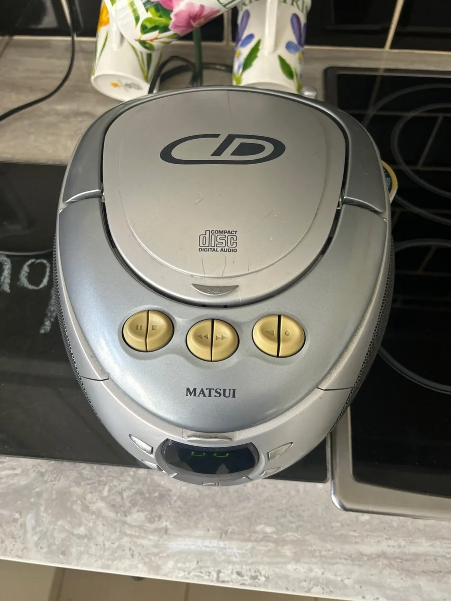 Portable music 3 in 1 player - Image 1