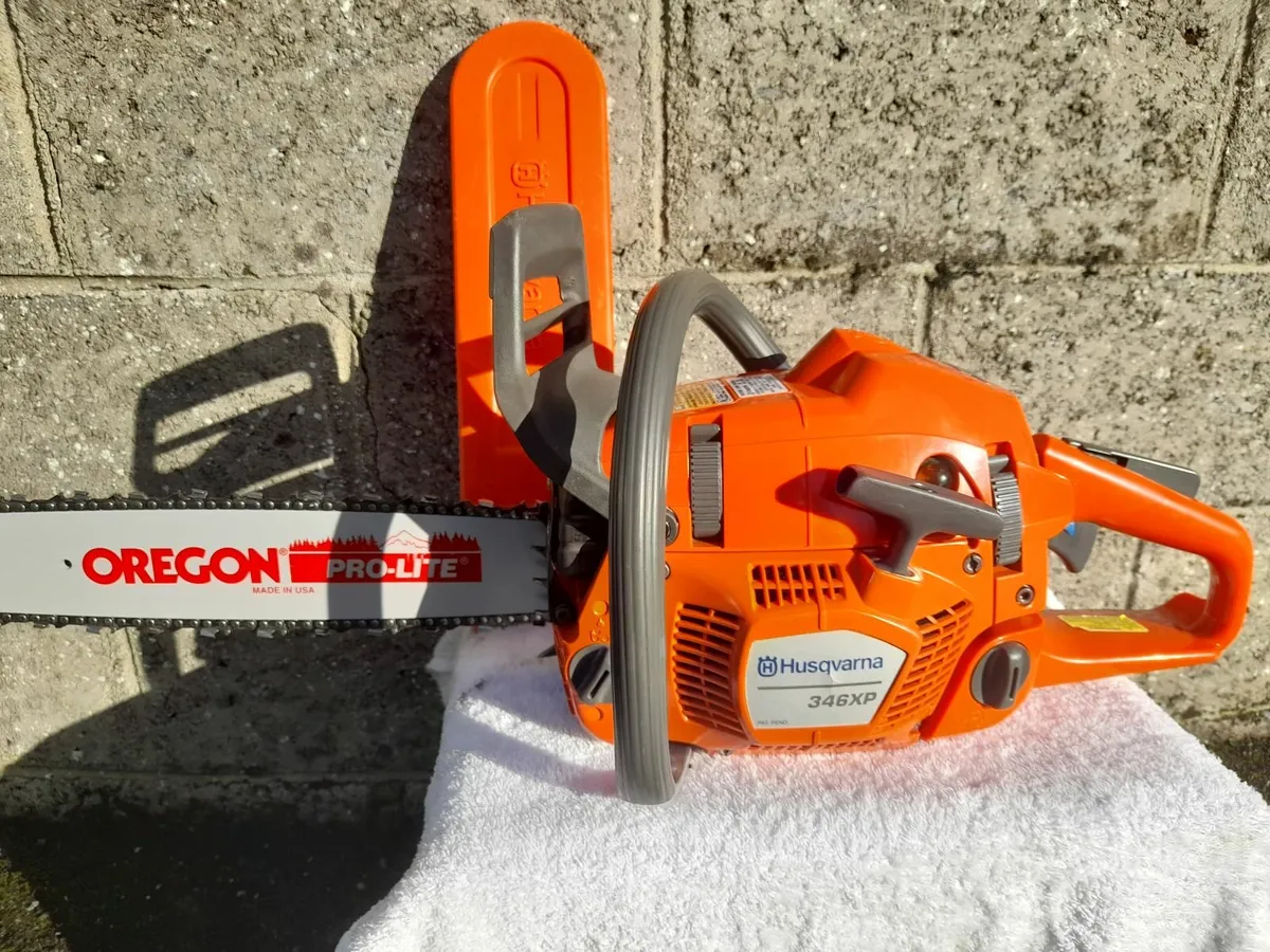 selling chainsaw - Image 1