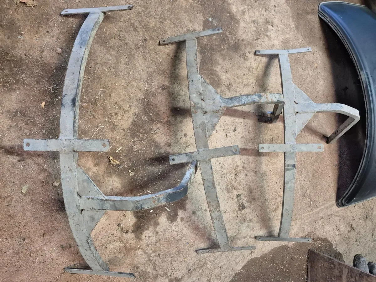 Valtra valmet tractor parts - Image 4