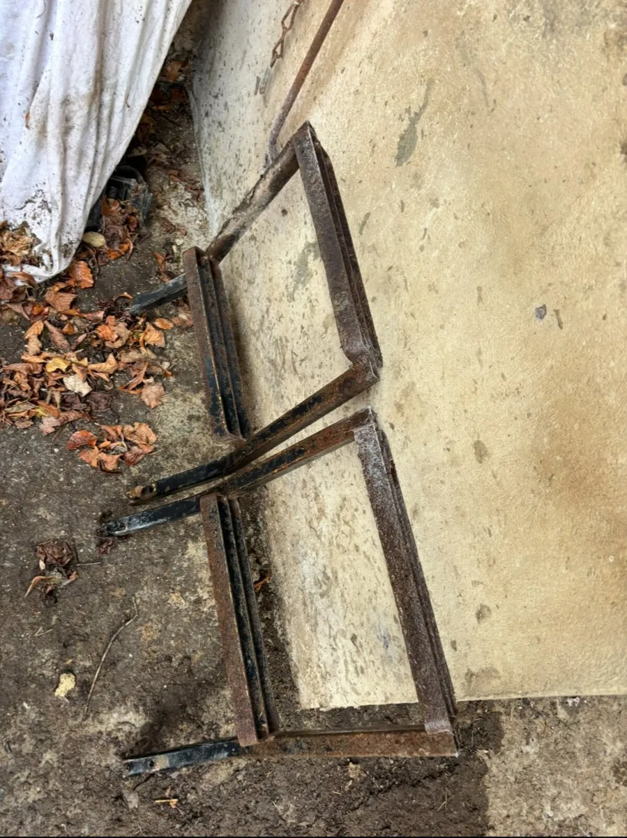 Tractor Doors Massey 690 / 698 / 600 series - Image 4