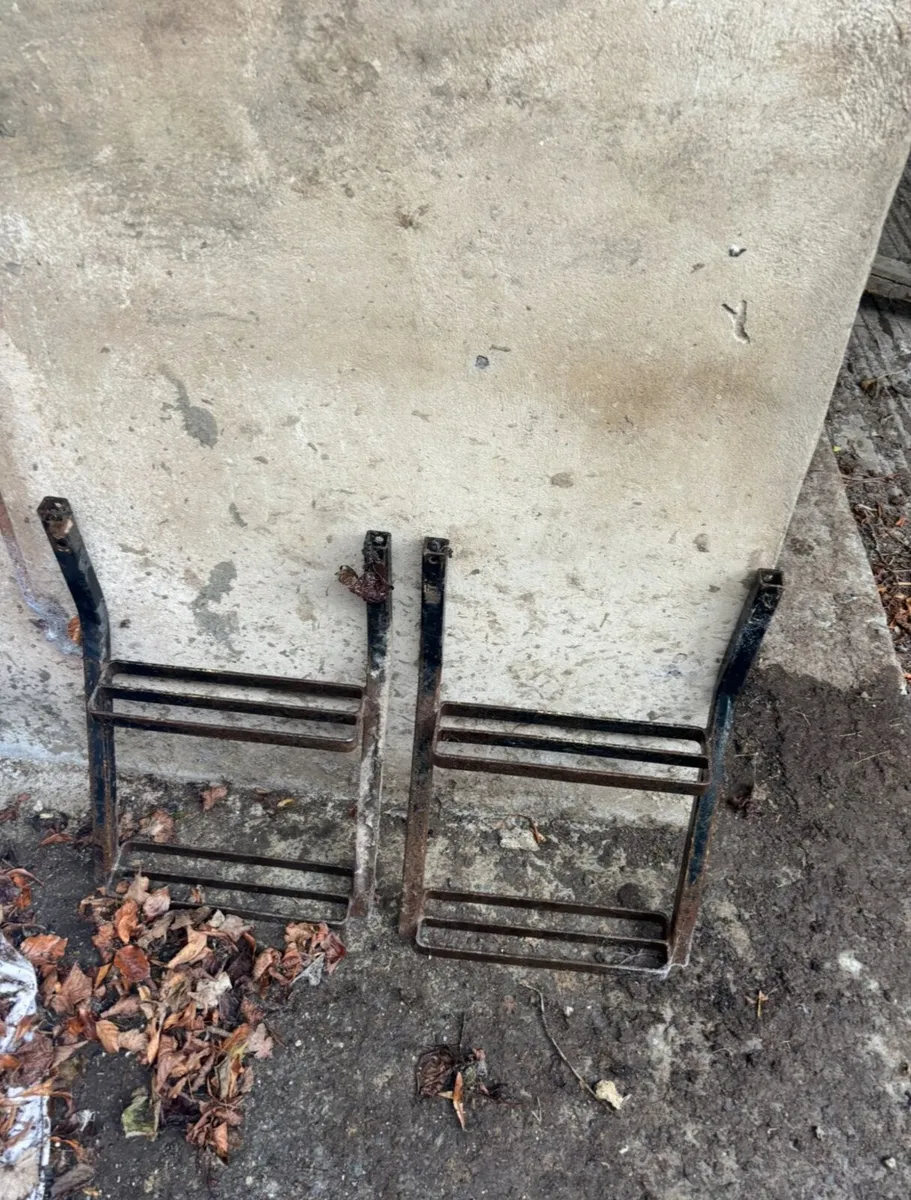 Tractor Doors Massey 690 / 698 / 600 series - Image 3